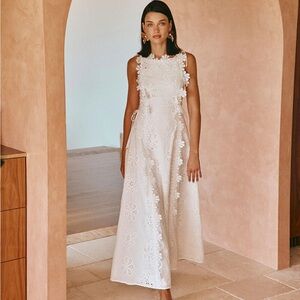 White Floral Appliqué Dress Sz XS